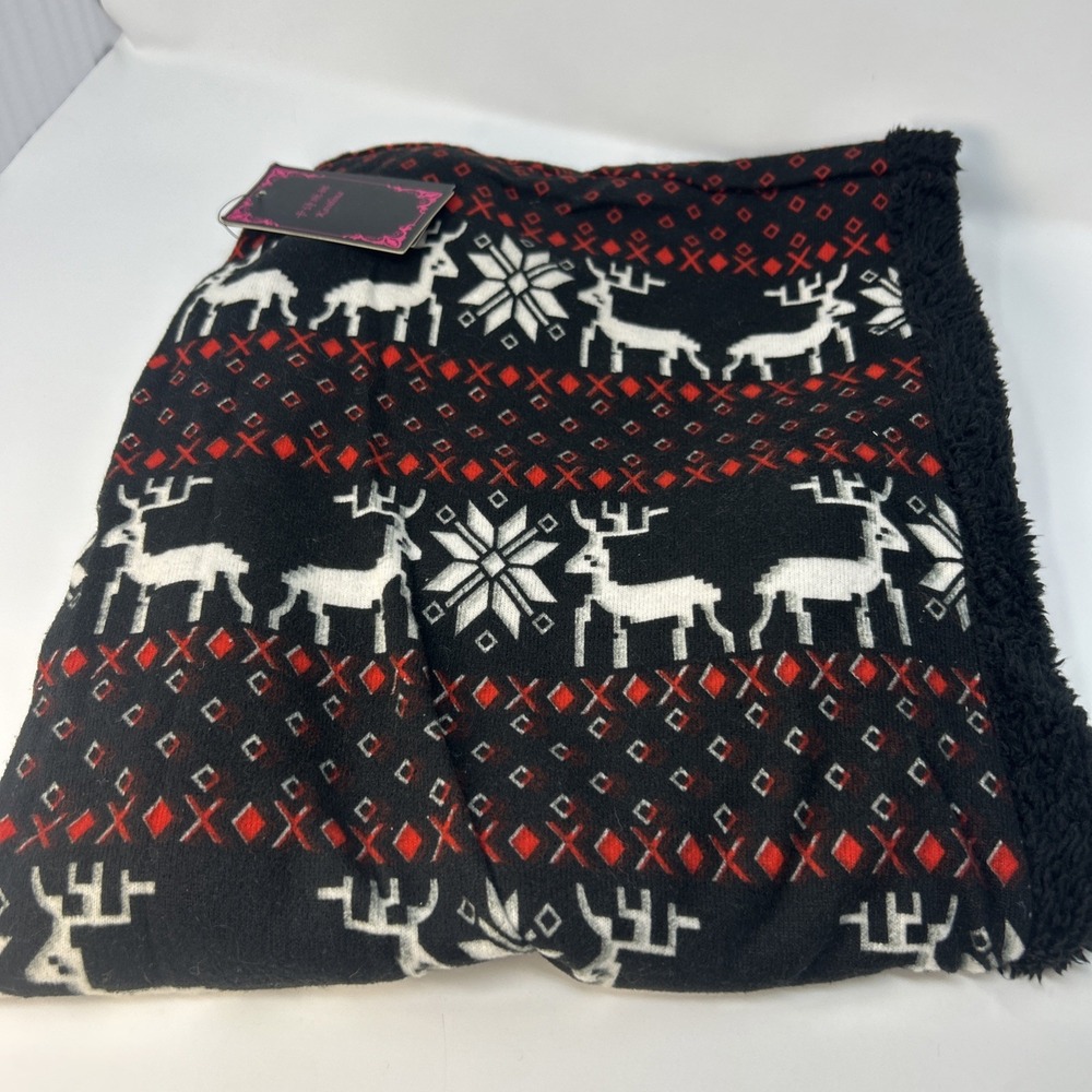 Cozy Fair Isle Festive Charm NWT Kasilina Reindeer Infinity Scarf Holiday Gift